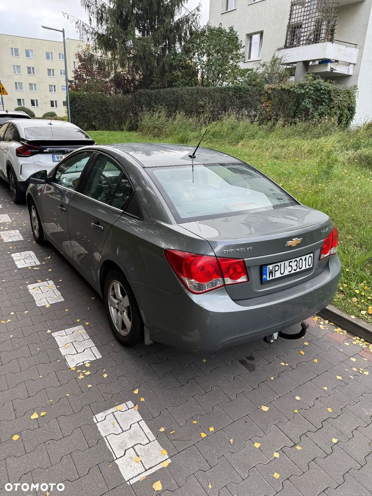 Chevrolet Cruze 1.6 - 3
