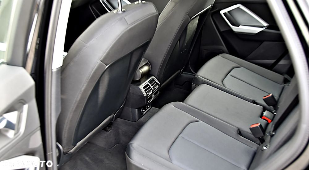 Audi Q3 35 TFSI S tronic - 16