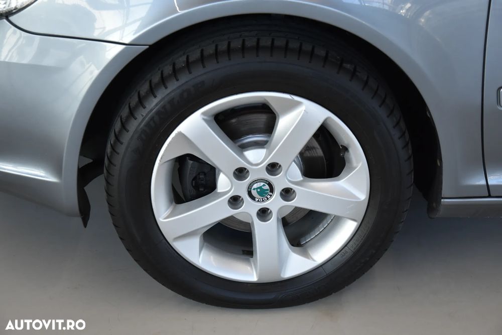 Skoda Octavia Combi 1.4 TSI FAMILY - 17