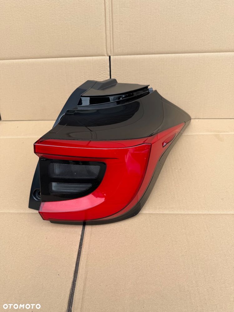 LAMPA TYLNA TYŁ PRAWA LED - TOYOTA YARIS IV 2020- - 1