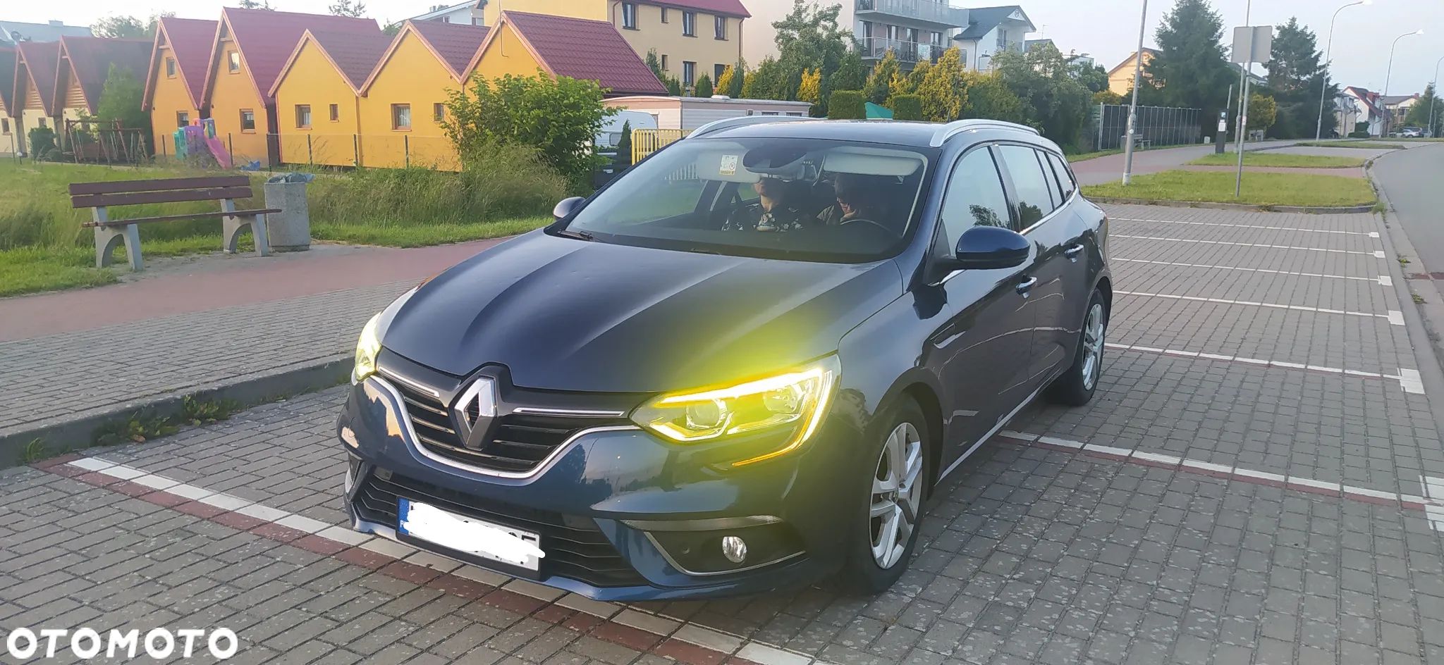 Renault Megane 1.5 dCi Limited EDC - 1