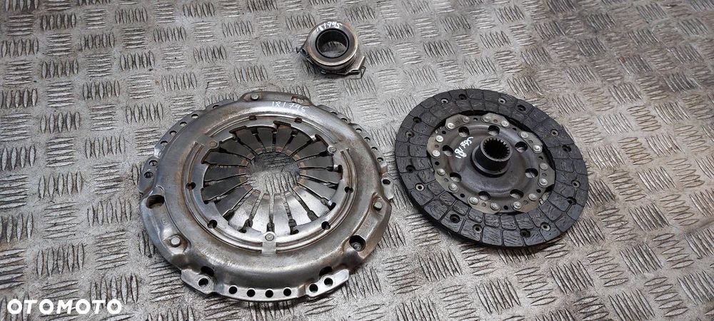 SPRZĘGŁO + TARCZA + DOCISK + ŁOŻYSKO COROLLA VERSO II 2.0 D4D 116KM 1CD-FTV - 1