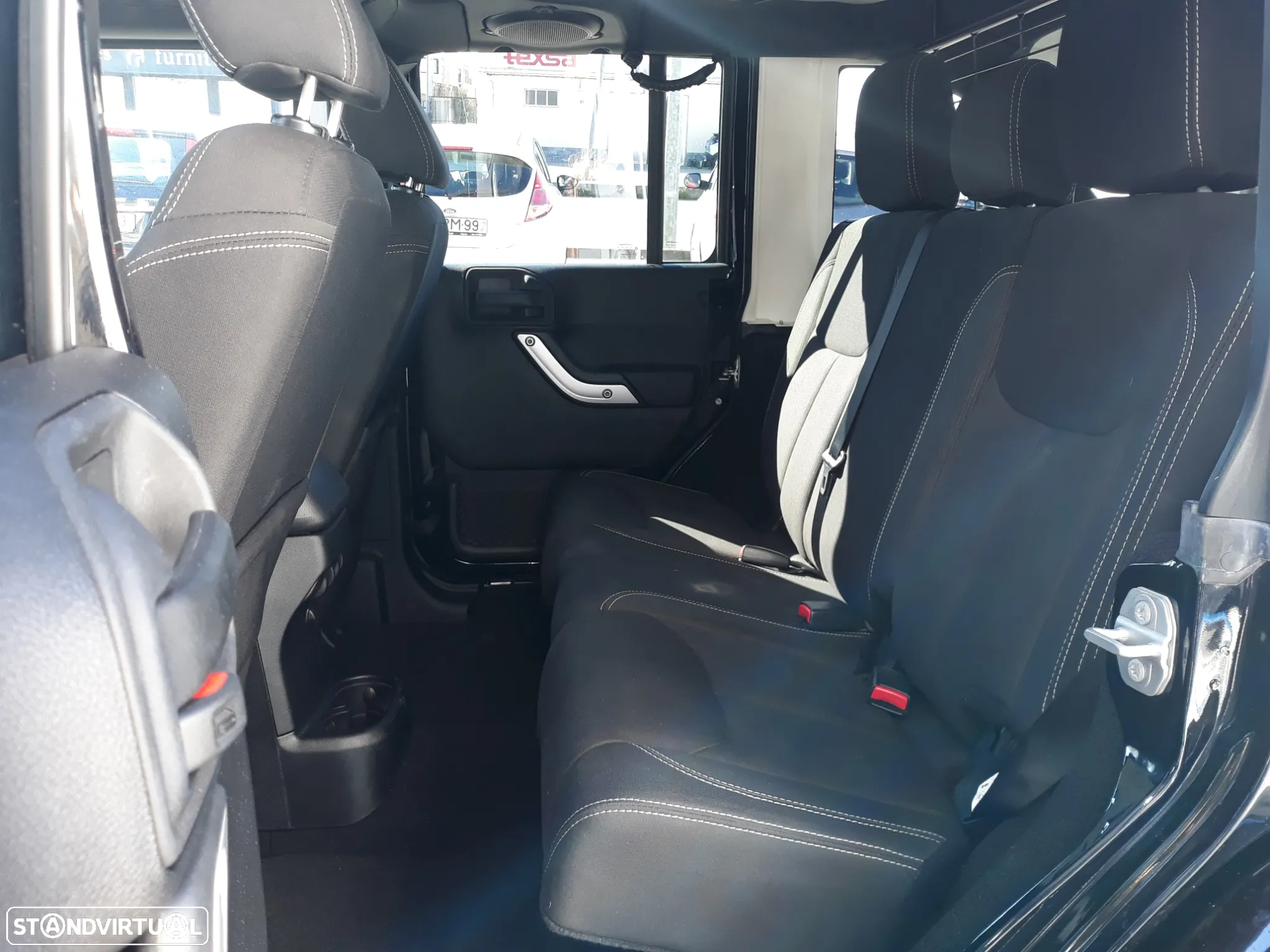Jeep Wrangler Unlimited 2.8 CRD ATX Sahara Adventure Edition - 9