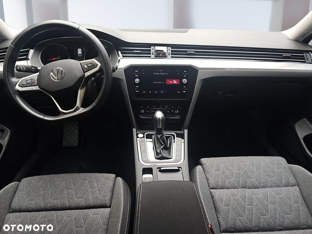 Volkswagen Passat Variant 1.5 TSI EVO Business DSG - 8