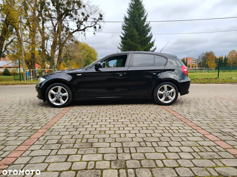 BMW Seria 1 118d Sport Line - 2