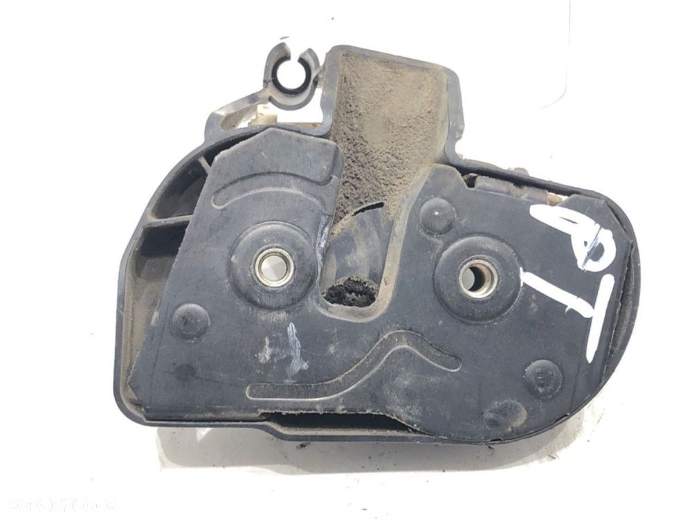 ZAMEK DRZWI PRAWY TYŁ  VW CADDY III nadwozie wielkoprzestrzenne (MPV) (2KB, 2KJ, 2CB, 2004 - 2015 - 1