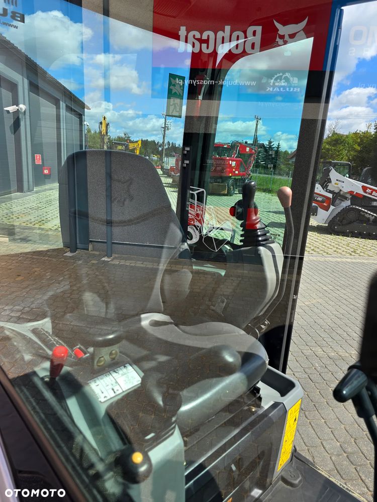 Bobcat E19 - 16