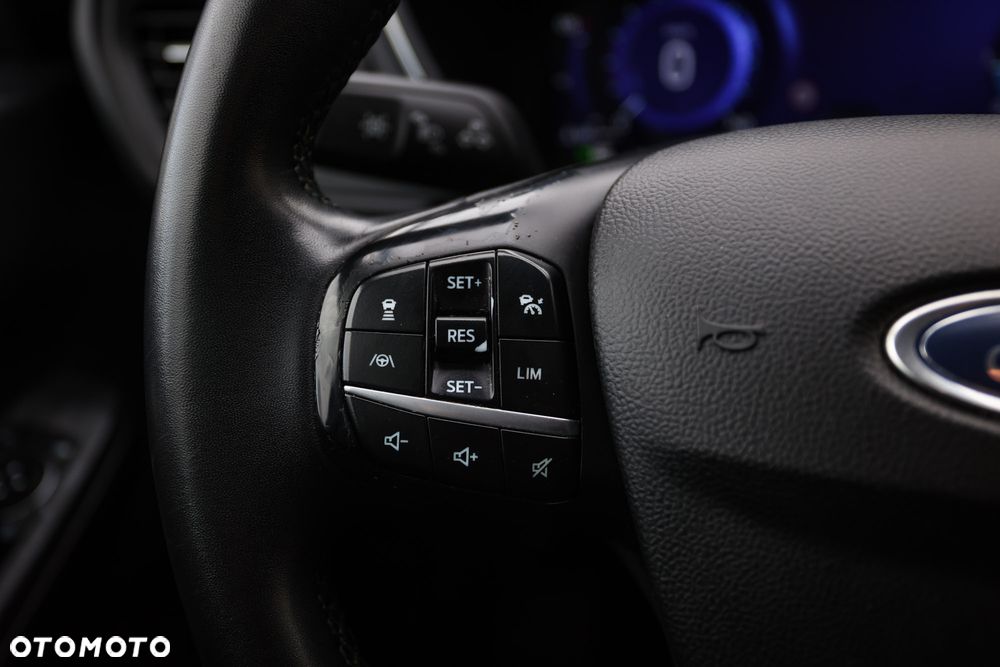 Ford Kuga 2.0 EcoBlue 4x4 TITANIUM X - 27