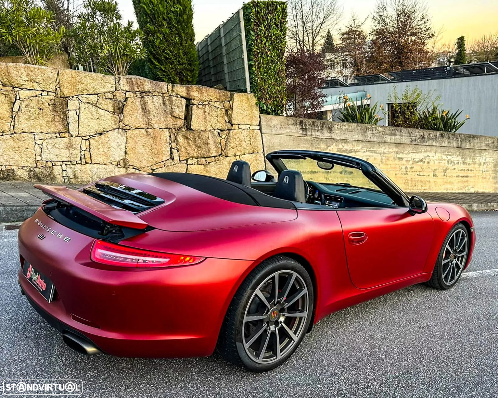 Porsche 911 (991) Carrera 4 Cabriolet PDK Black Edition - 13