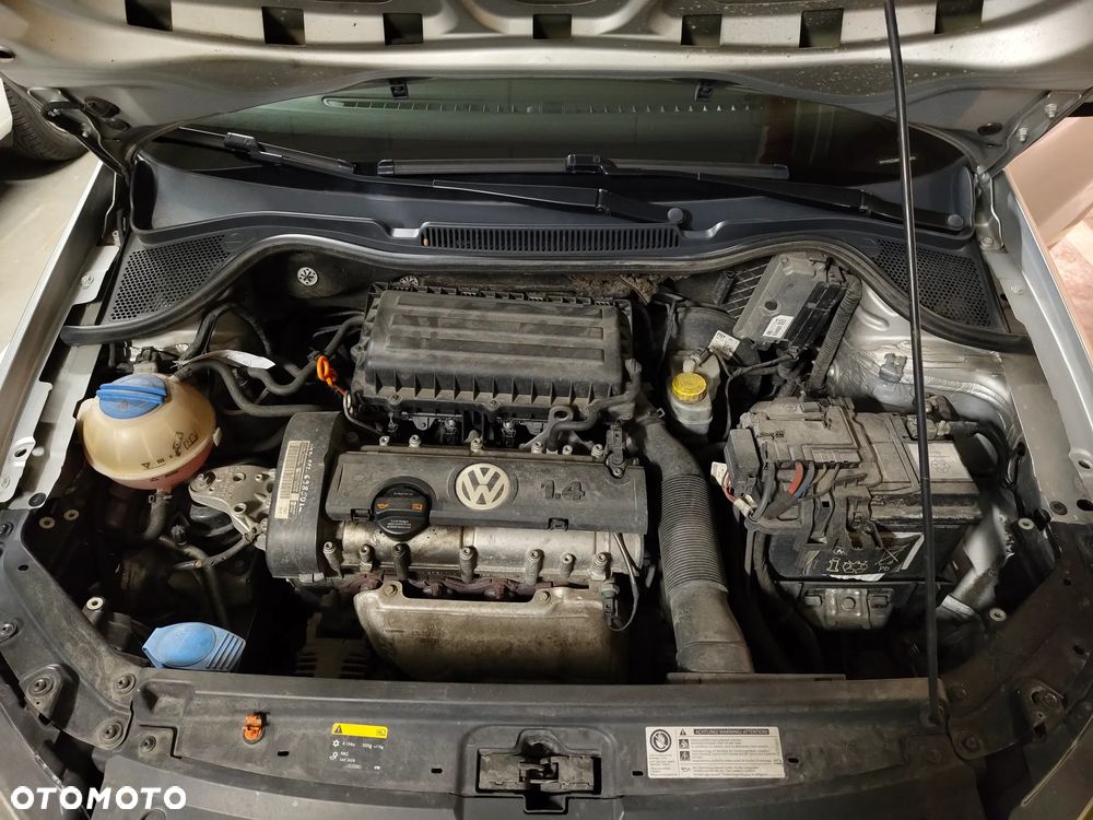 Volkswagen Polo 1.4 16V Trendline - 33