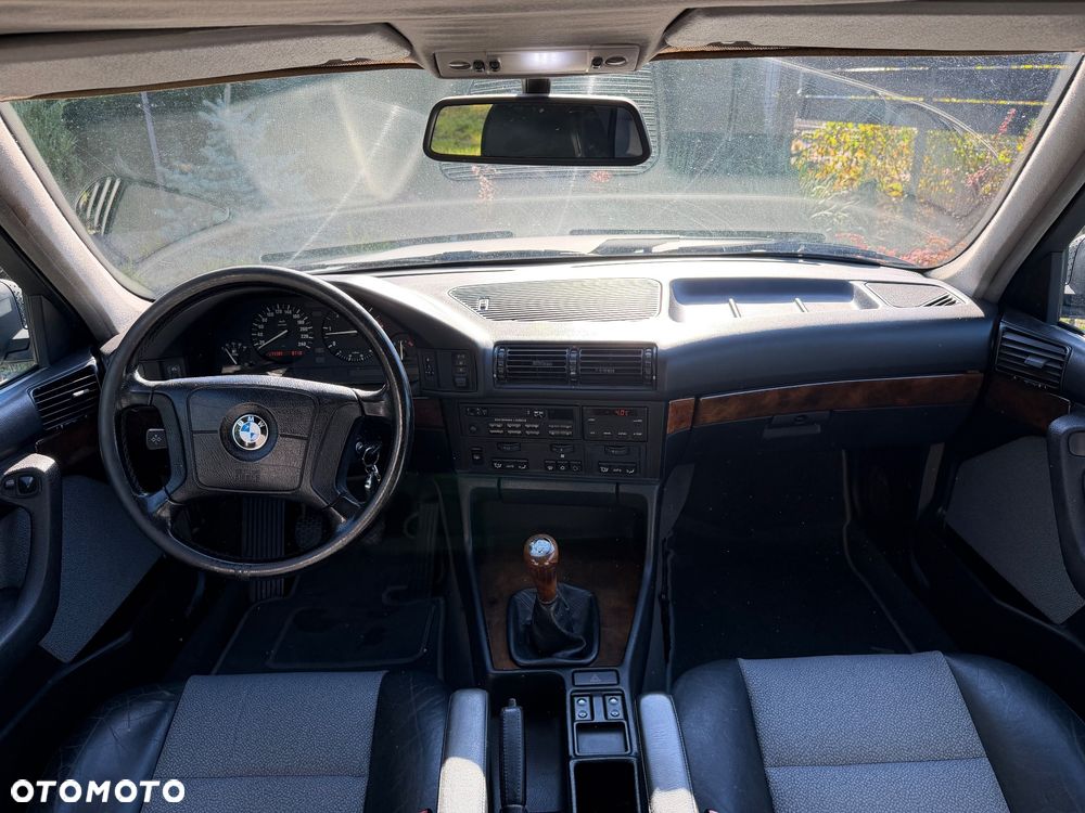 BMW Seria 5 525tds - 18