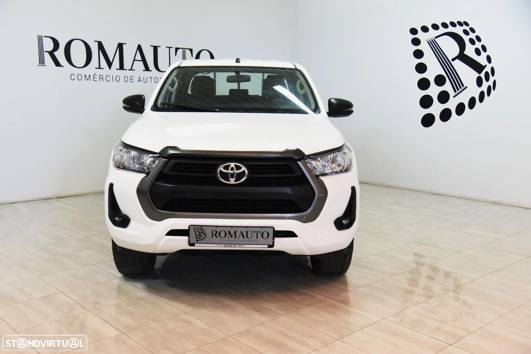 Toyota Hilux 2.4 D-4D 4WD Tracker - 2