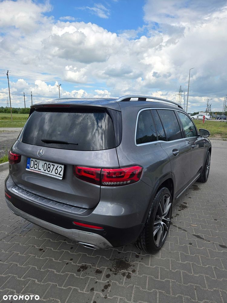 Mercedes-Benz GLB - 2