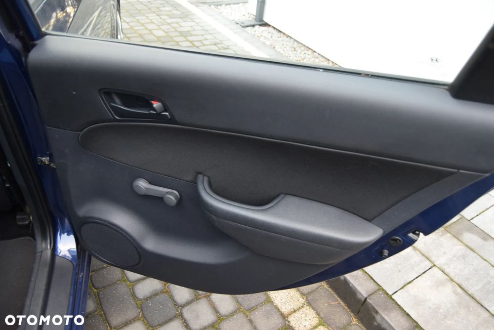 Hyundai i30 1.4 Base - 17