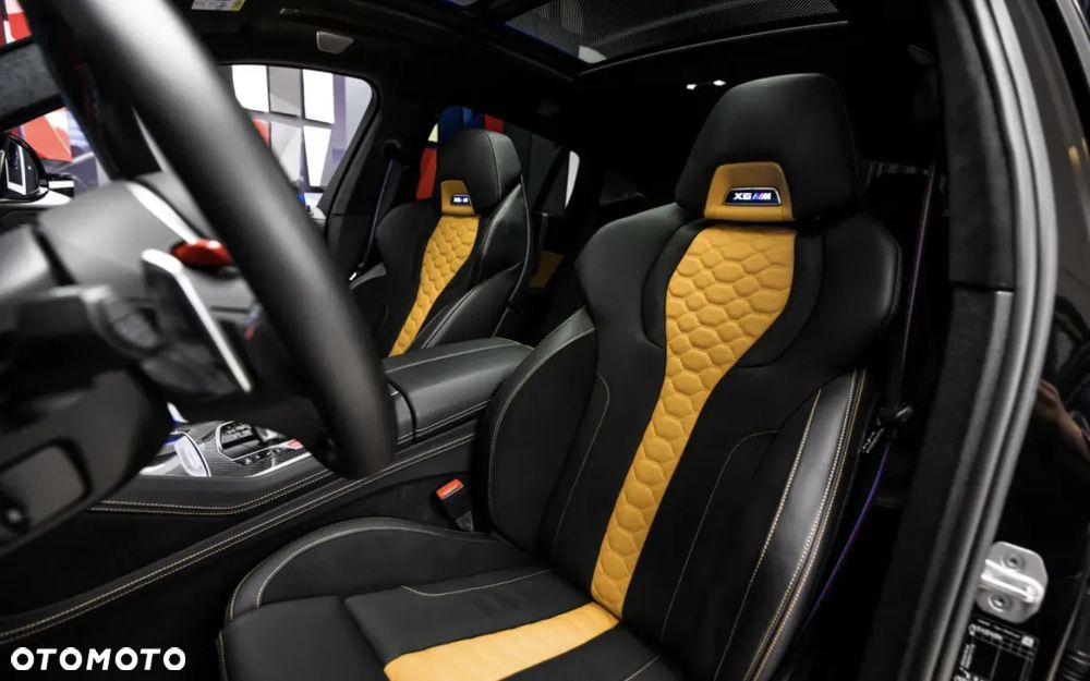 BMW X6M - 12