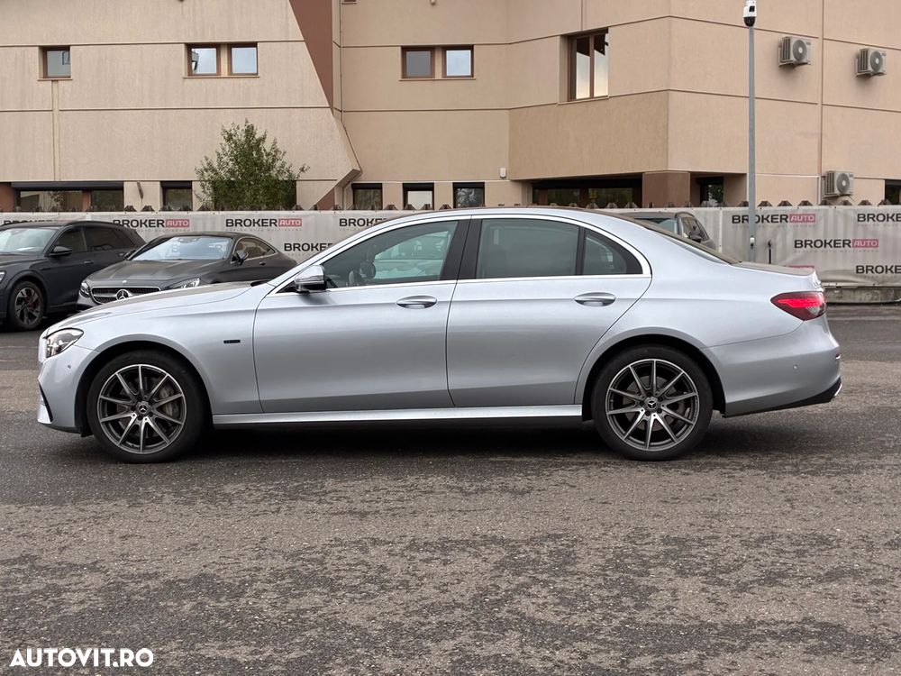 Mercedes-Benz E 300 de 4MATIC Aut. - 9