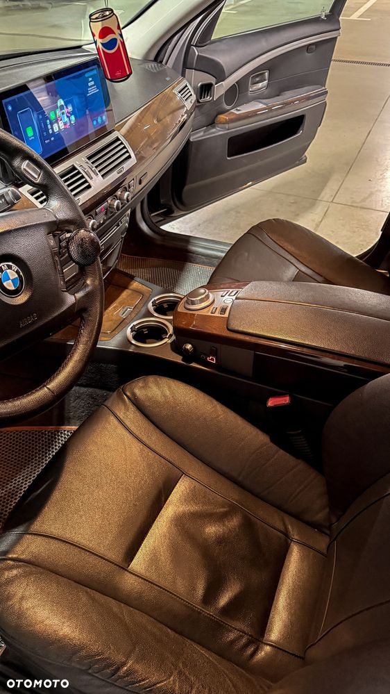 BMW Seria 7 730d - 26