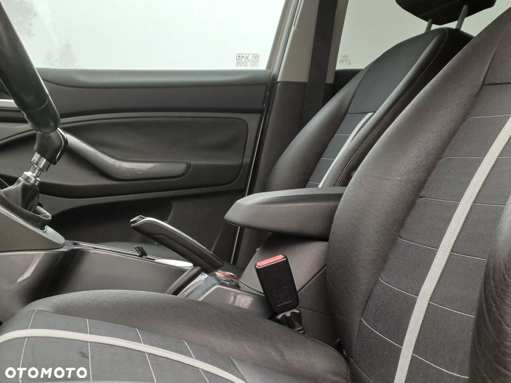 Ford Kuga 2.0 TDCi 4x4 Titanium - 2