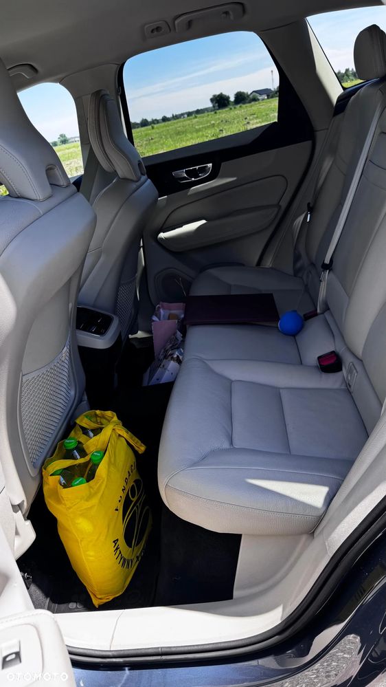 Volvo XC 60 B4 D AWD Inscription - 18