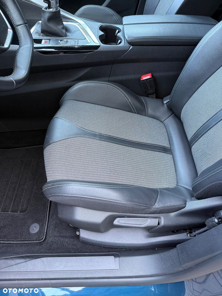 Peugeot 3008 - 22