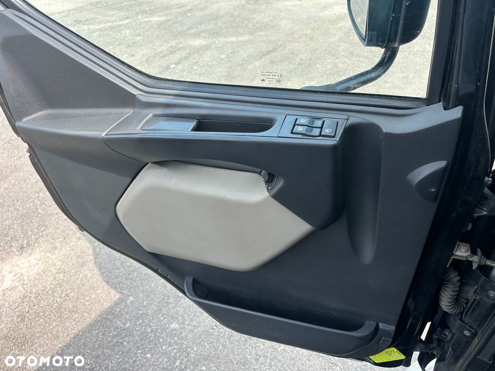 Renault Premium - 11