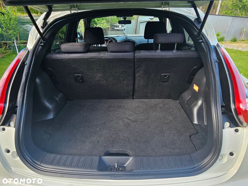 Nissan Juke 1.2 DIG-T N-Connecta EU6 - 9