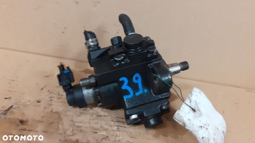 } POMPA WTRYSKOWA OPEL ASTRA H 1.9 CDTI nr 55571005