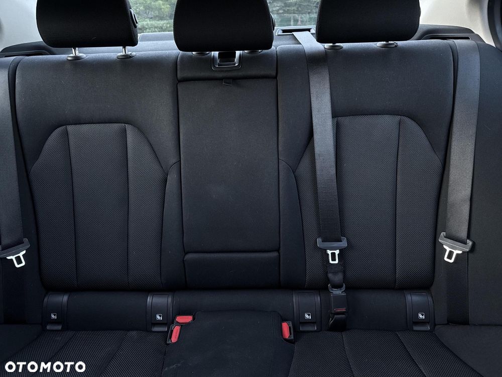 BMW Seria 3 318i Advantage - 11