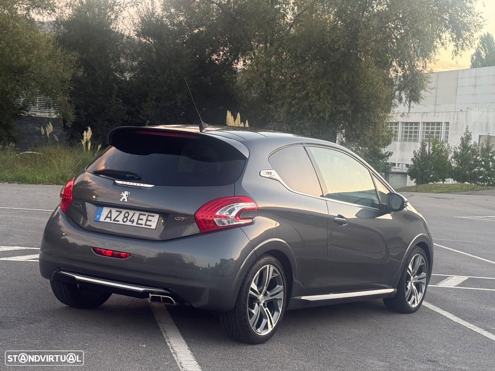 Peugeot 208 GTI 200 THP - 8