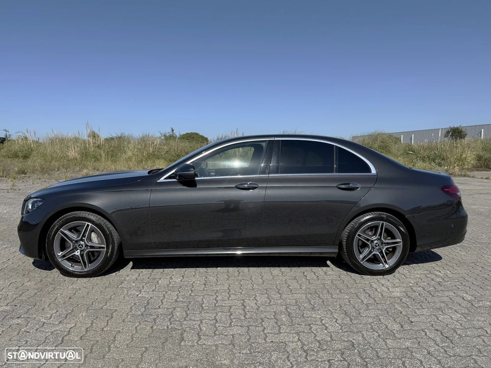 Mercedes-Benz E 300 de AMG Line - 19