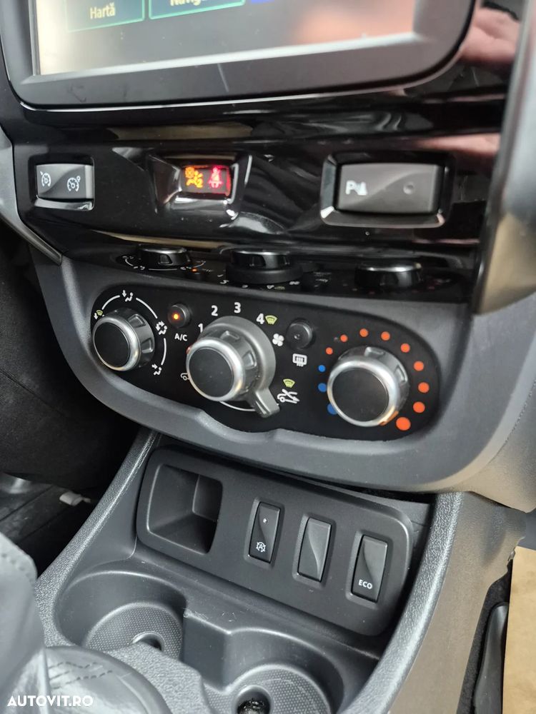 Dacia Duster dCi 110 FAP 4x2 Laureate - 9