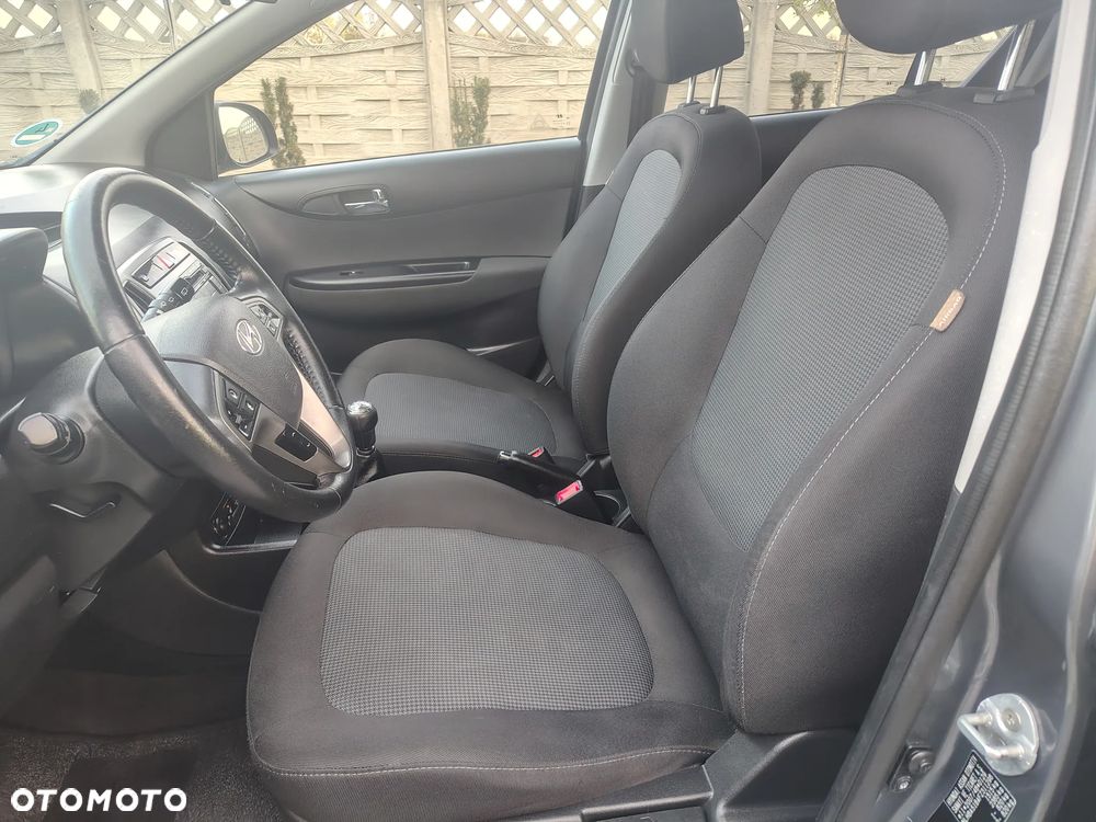 Hyundai i20 1.2 Fifa World Cup Edition - 11