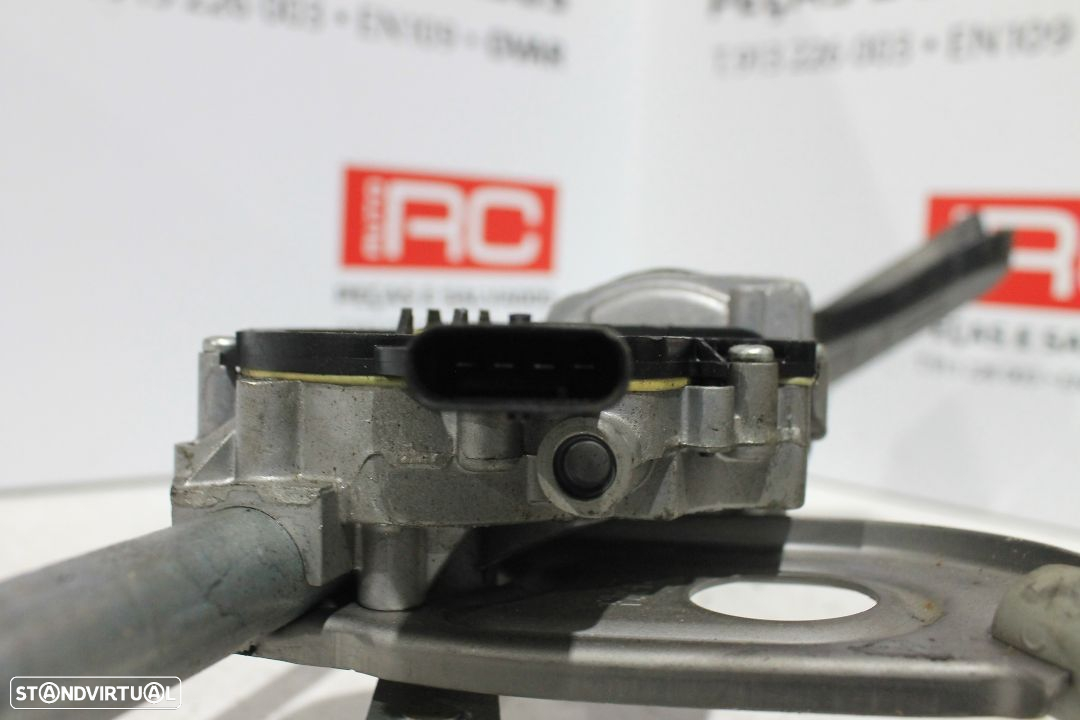 Limpa Para Brisas BMW F20,F30 ou F31 - 2