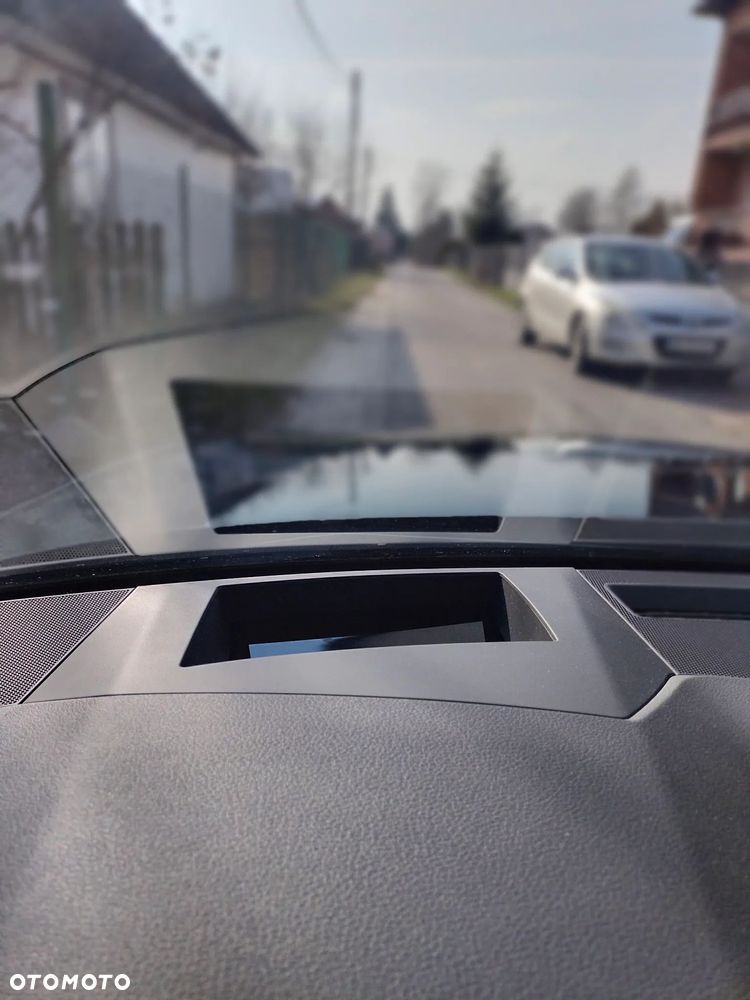 Audi A6 Avant 40 TDI quattro S tronic sport - 2