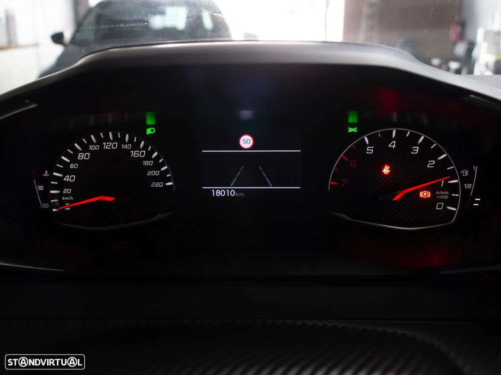 Peugeot 2008 1.2 PureTech Style - 22