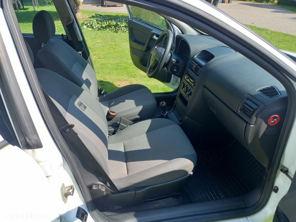 Opel Astra 1.4 - 19