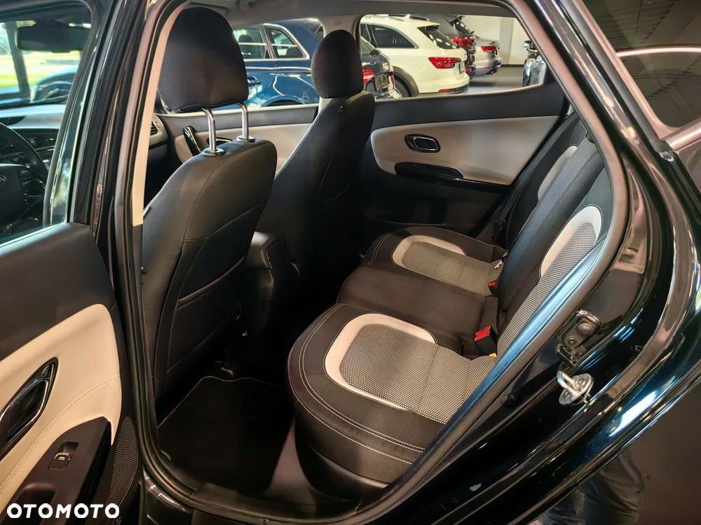 Kia Ceed Cee'd 1.6 GDI L Business Line - 8
