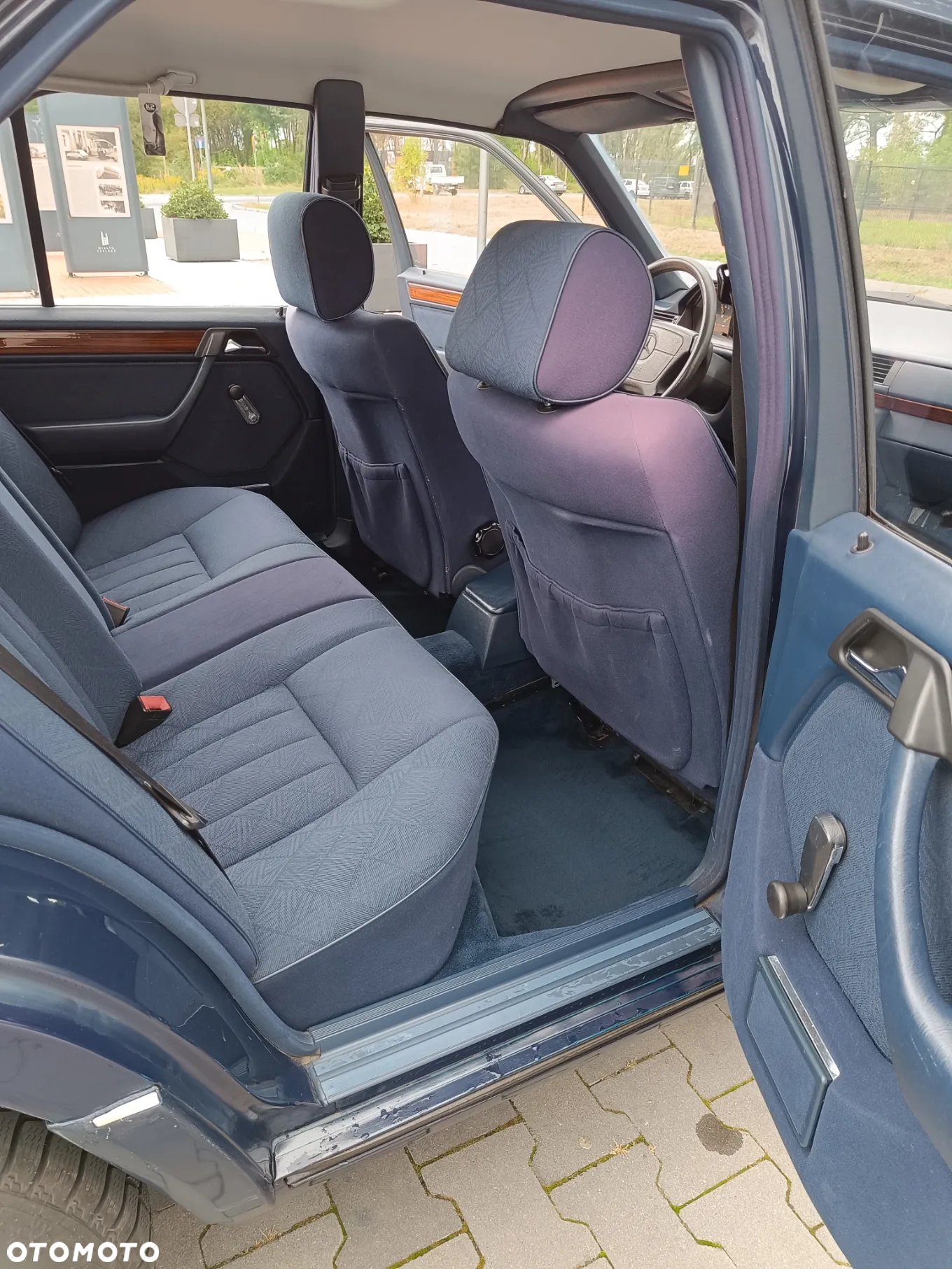 Mercedes-Benz Klasa E 200 - 8