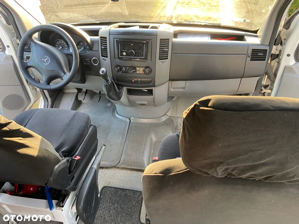 Mercedes-Benz SPRINTER - 12