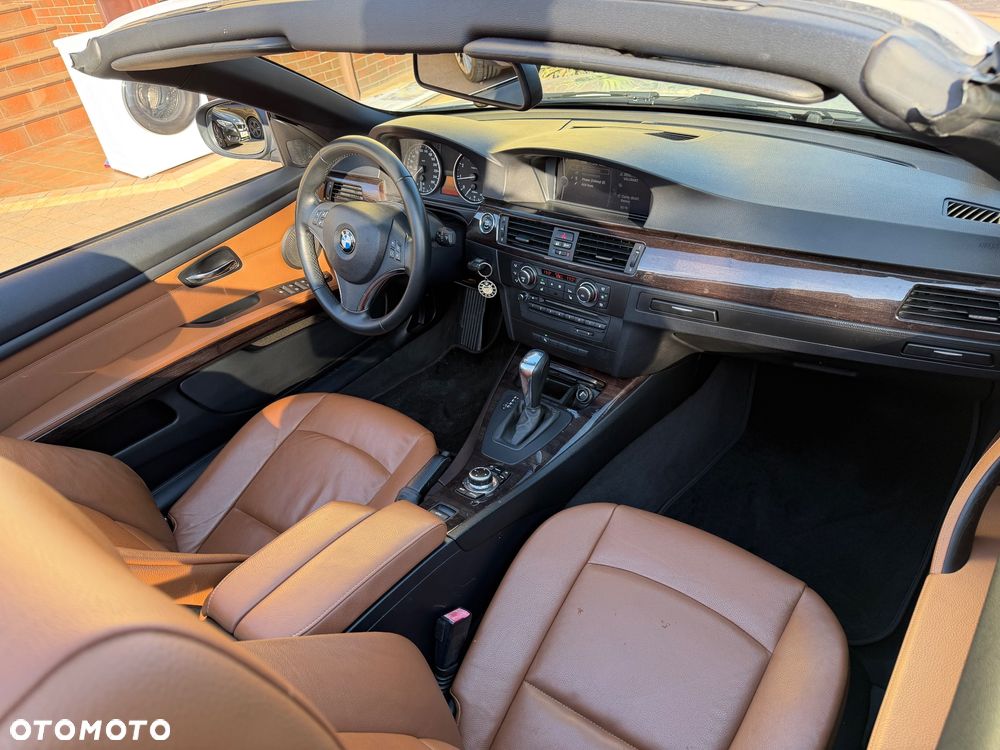 BMW Seria 3 320i Edition Exclusive - 29