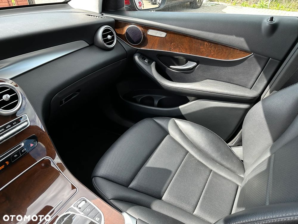 Mercedes-Benz GLC - 17