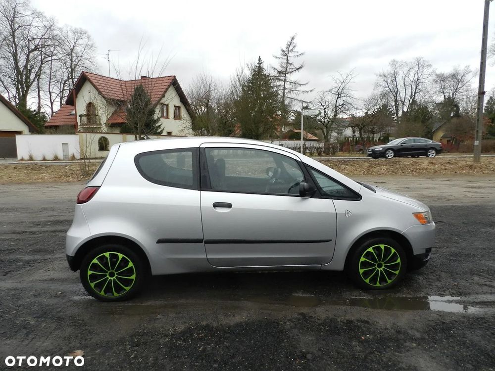 Mitsubishi Colt - 5