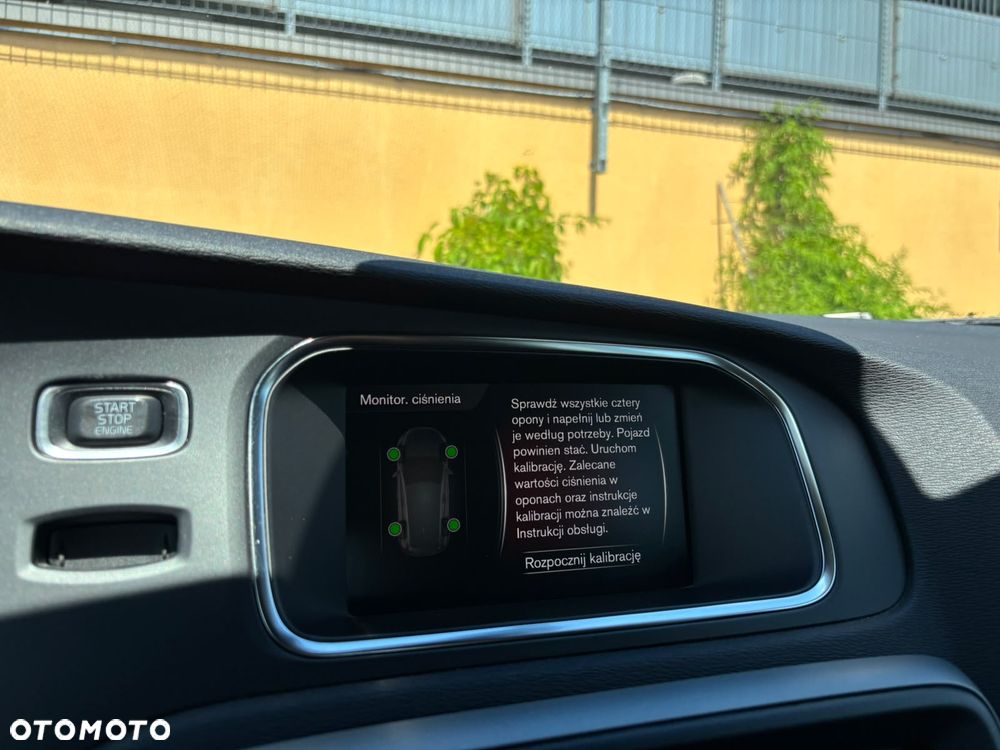 Volvo V40 T2 Drive-E Momentum - 30