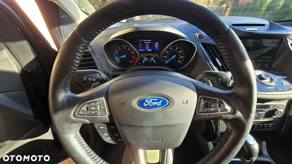 Ford Escape 2.0 EcoBoost AWD Titanium - 11