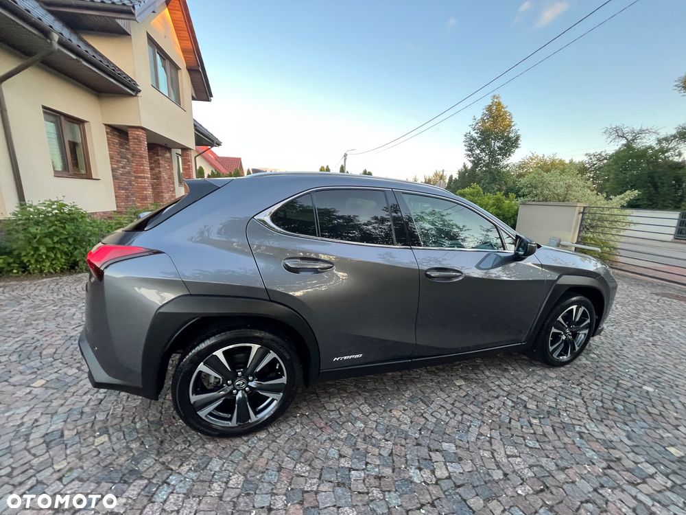 Lexus UX 250h Elegance 2WD - 13