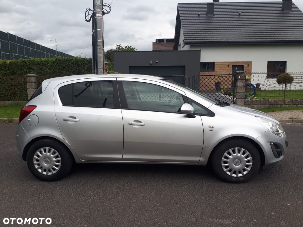 Opel Corsa 1.2 16V Edition / Active - 7