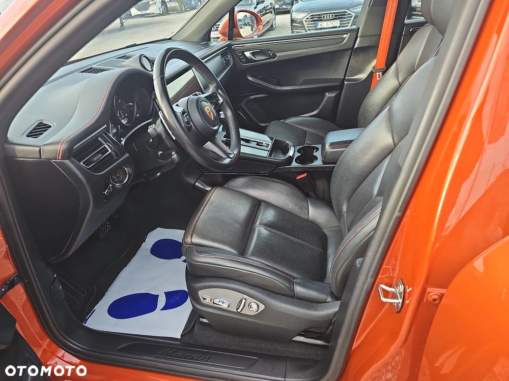 Porsche Macan T - 21