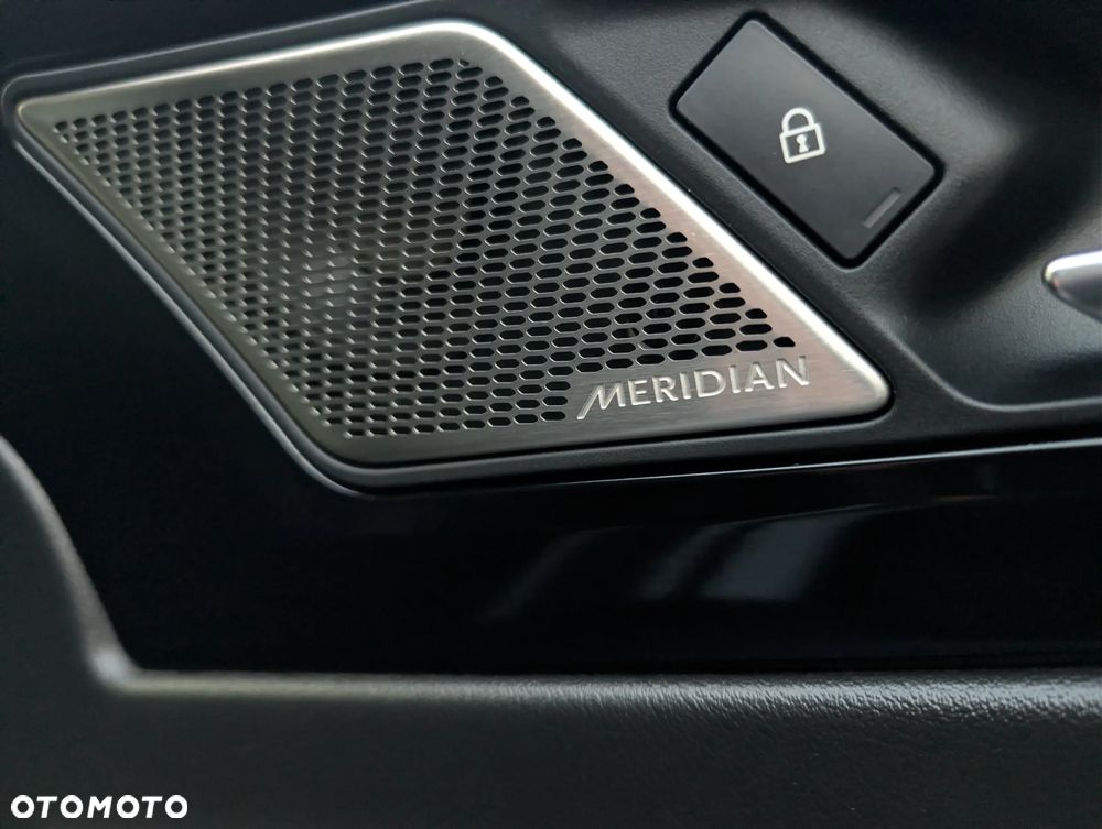 Jaguar XE 2.0 D200 mHEV R-Dynamic Black - 9