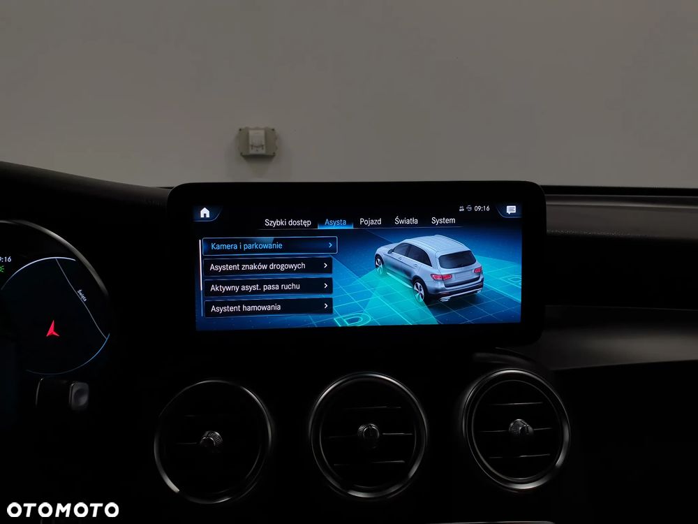 Mercedes-Benz GLC 300 d 4Matic 9G-TRONIC AMG Line Plus - 21