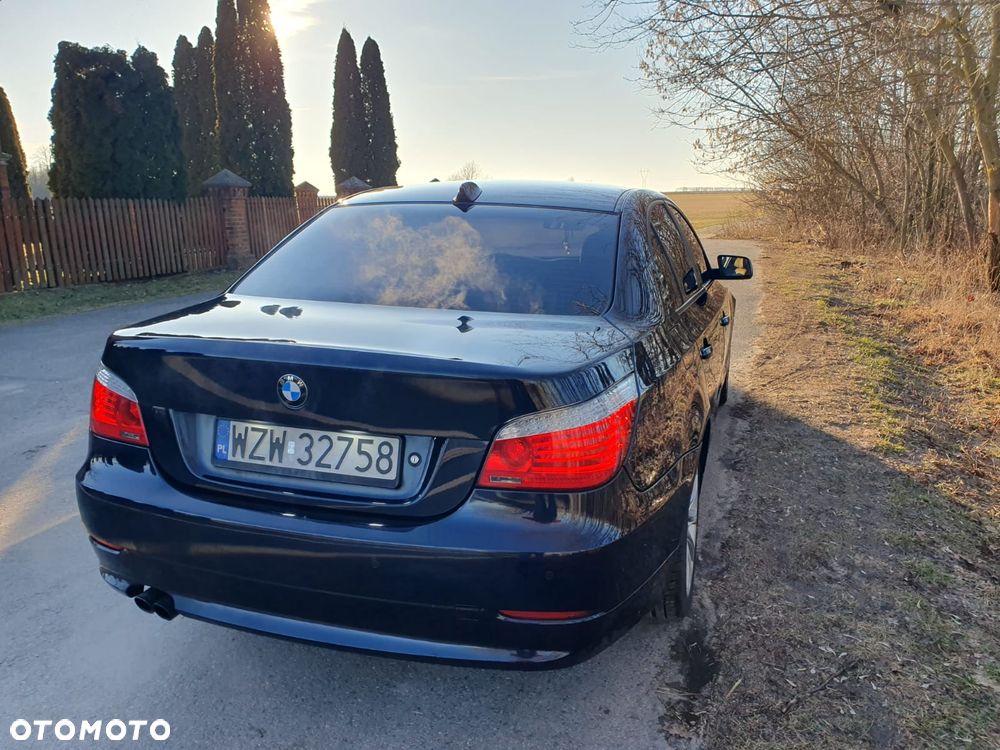BMW Seria 5 525xi Edition Exclusive - 26